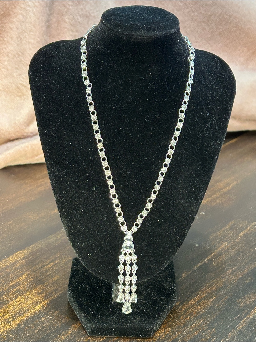 Vintage Sparkling Silver Crystal Tassel Pendant Necklace - Women Jewelry